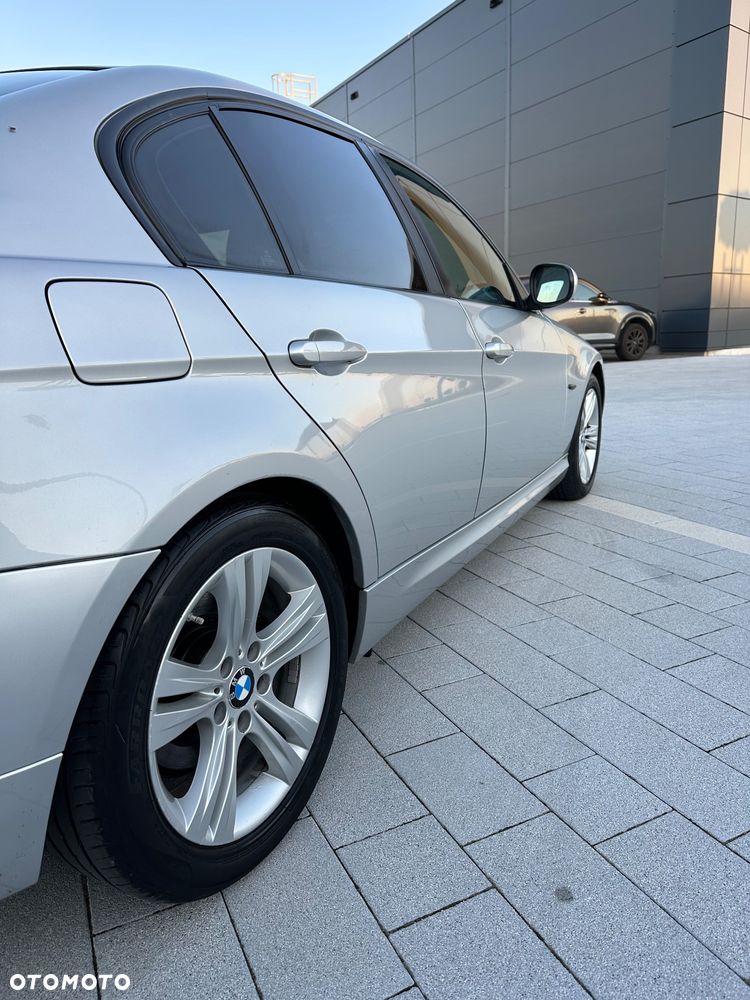 BMW Seria 3 318d - 8