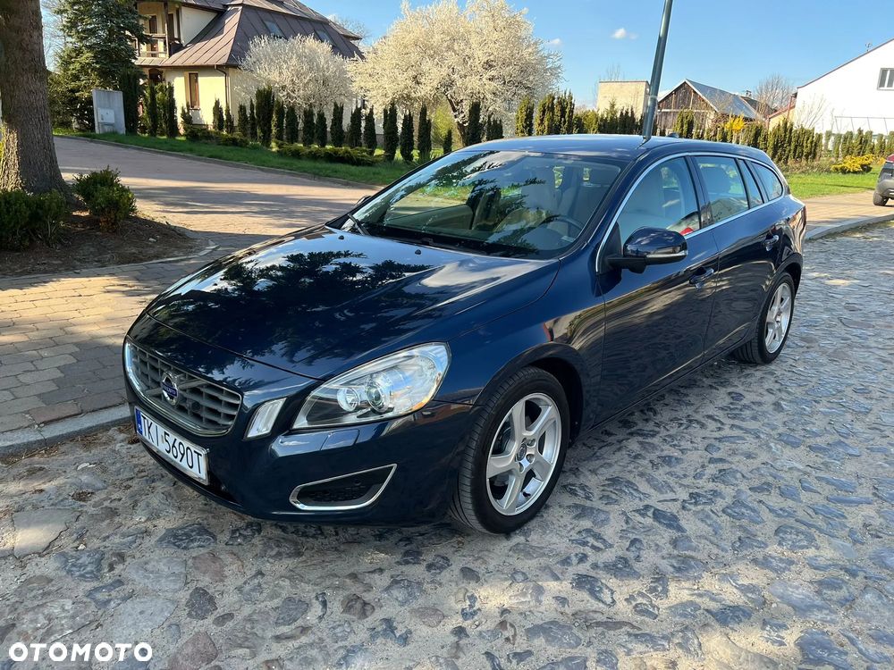 Volvo V60 T4 Summum - 12