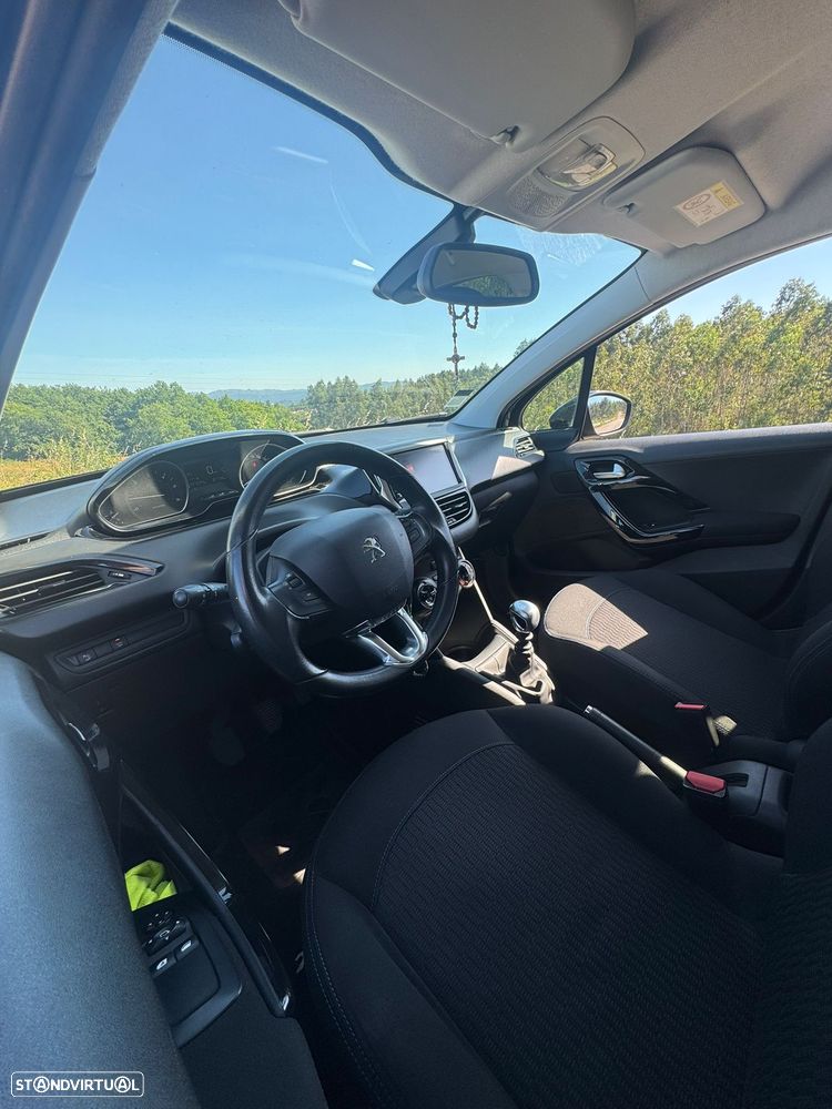 Peugeot 208 1.5 BlueHDi Signature - 19