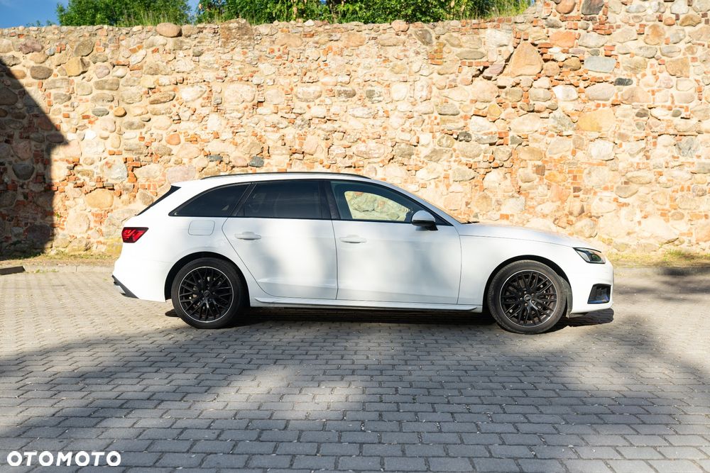 Audi A4 Avant - 13