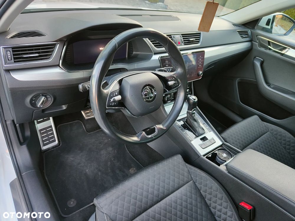 Skoda Superb 2.0 TDI Active DSG7 - 19