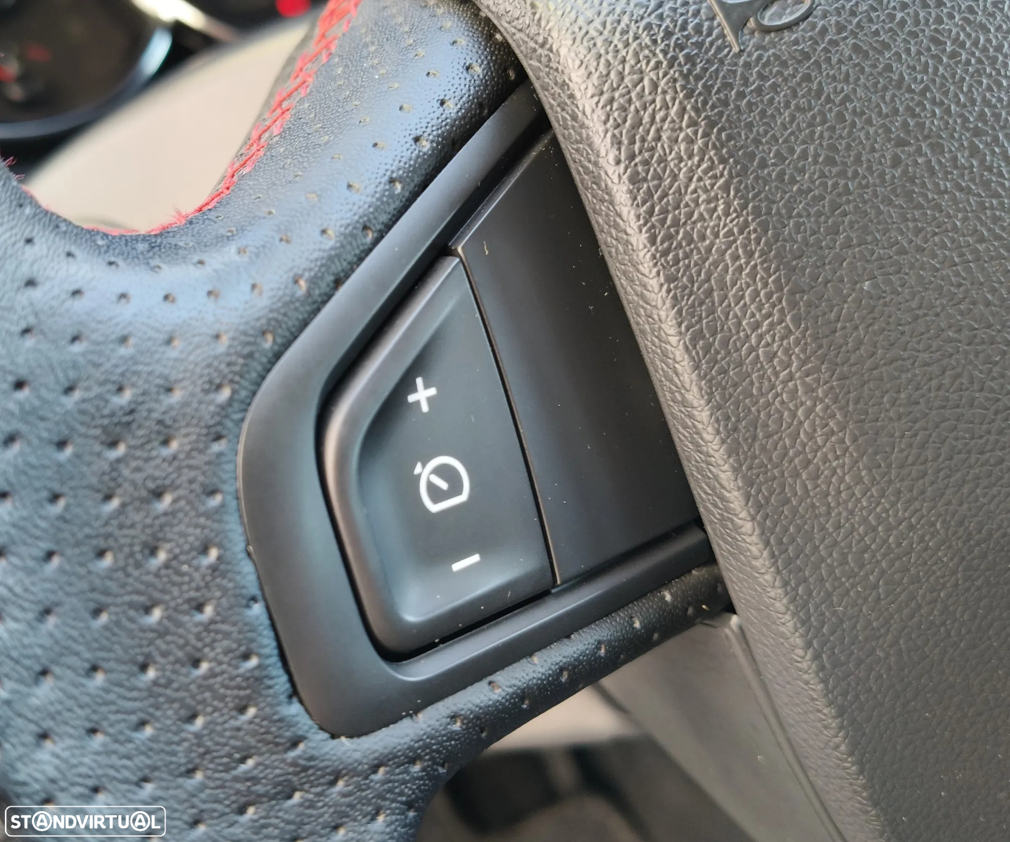 Renault Mégane Sport Tourer 1.5 dCi GT Line EDC - 14