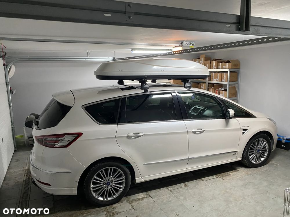 Ford S-Max - 11