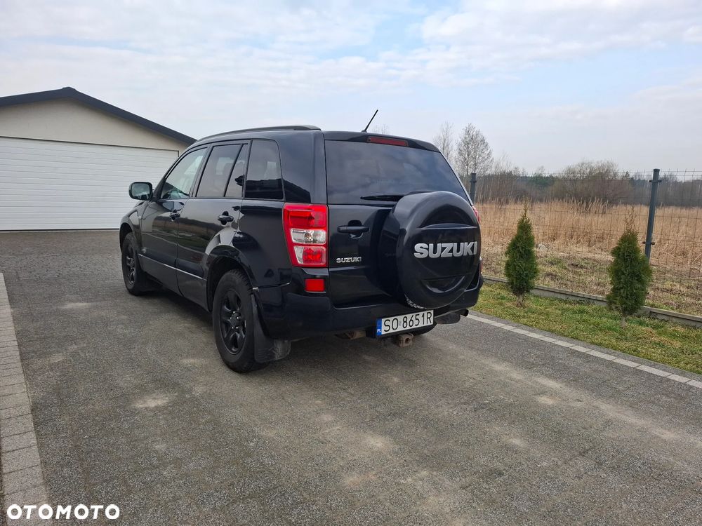 Suzuki Grand Vitara 2.0 De luxe - 3