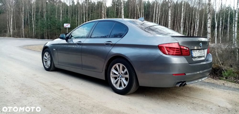 BMW Seria 5 525d xDrive Sport-Aut - 20