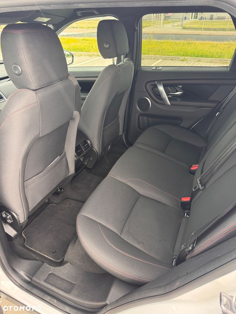 Land Rover Discovery Sport 2.0 D150 R-Dynamic - 12