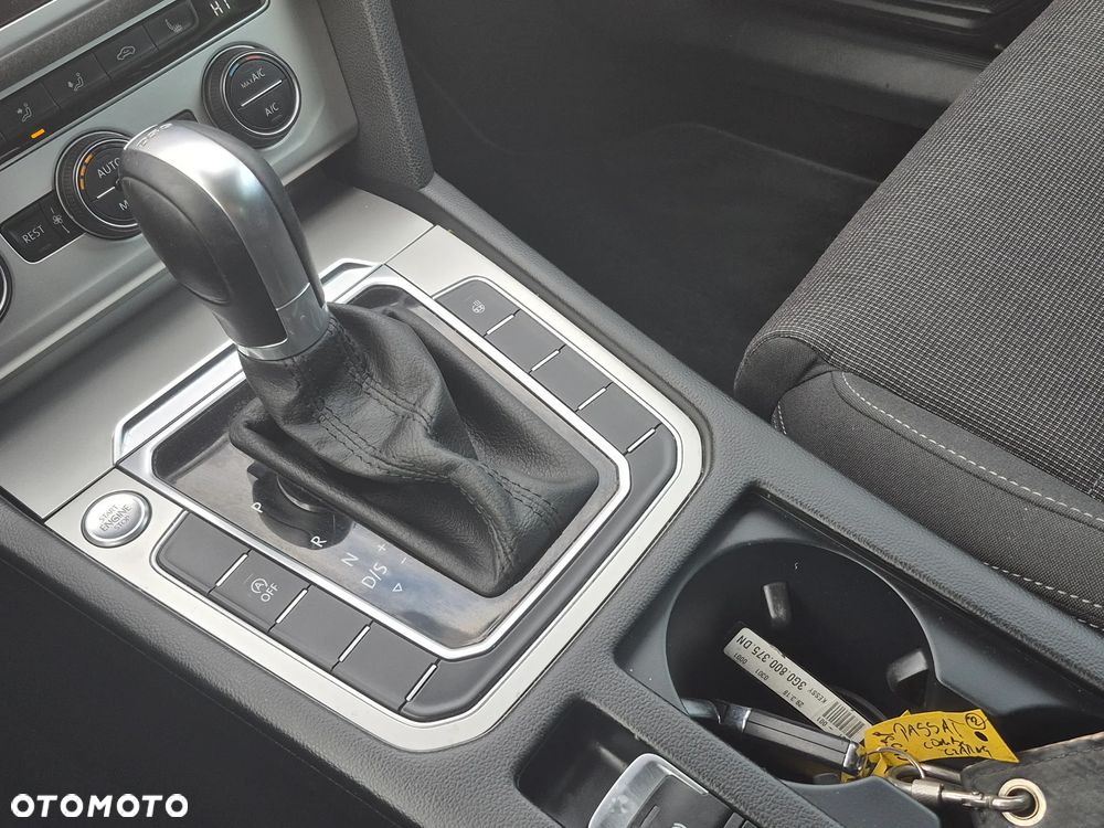 Volkswagen Passat 1.5 TSI OPF DSG Comfortline - 22