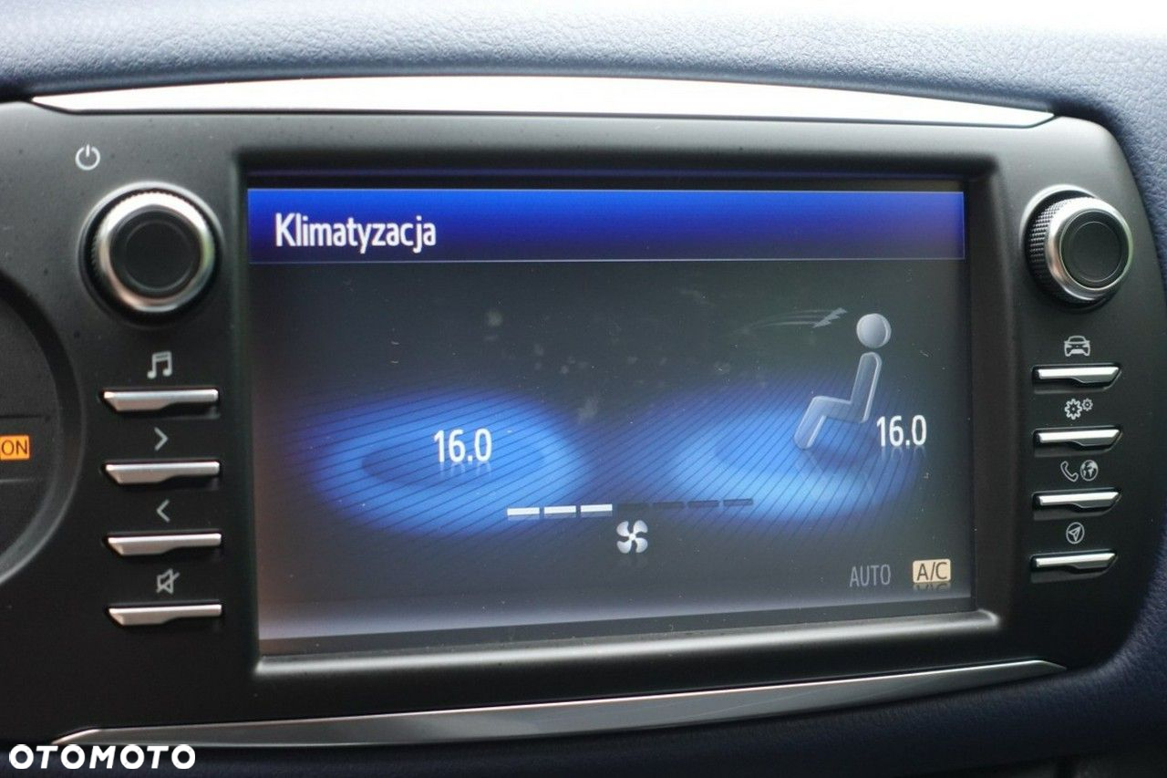 Toyota Yaris - 21