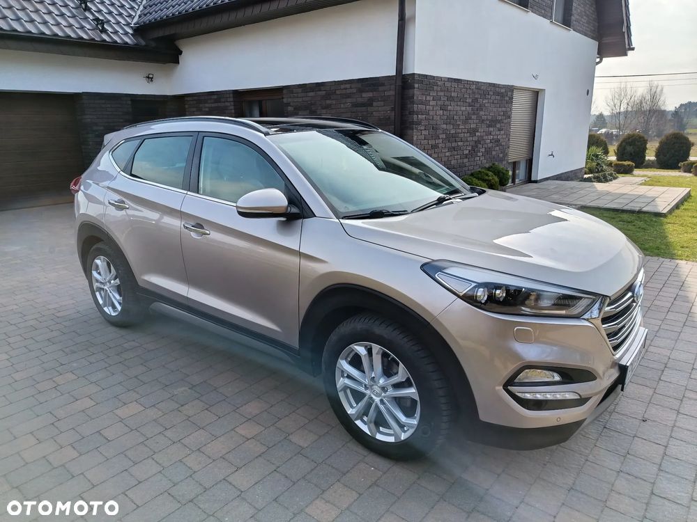 Hyundai Tucson 2.0 CRDI BlueDrive Style 2WD - 6