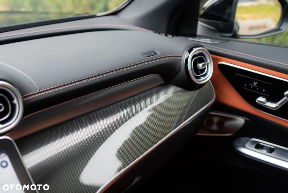 Mercedes-Benz GLC 300 mHEV 4-Matic AMG Line - 34