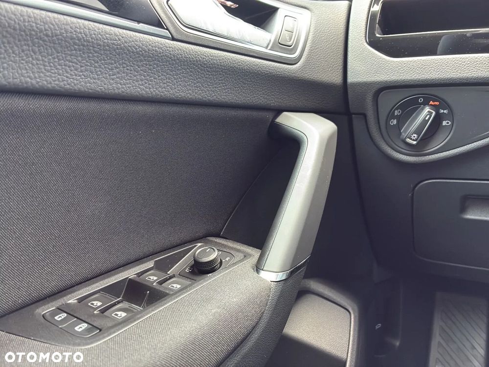 Volkswagen Touran - 16