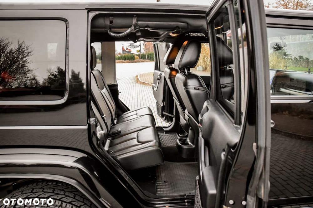 Jeep Wrangler 3.6 Unlim Sahara - 33