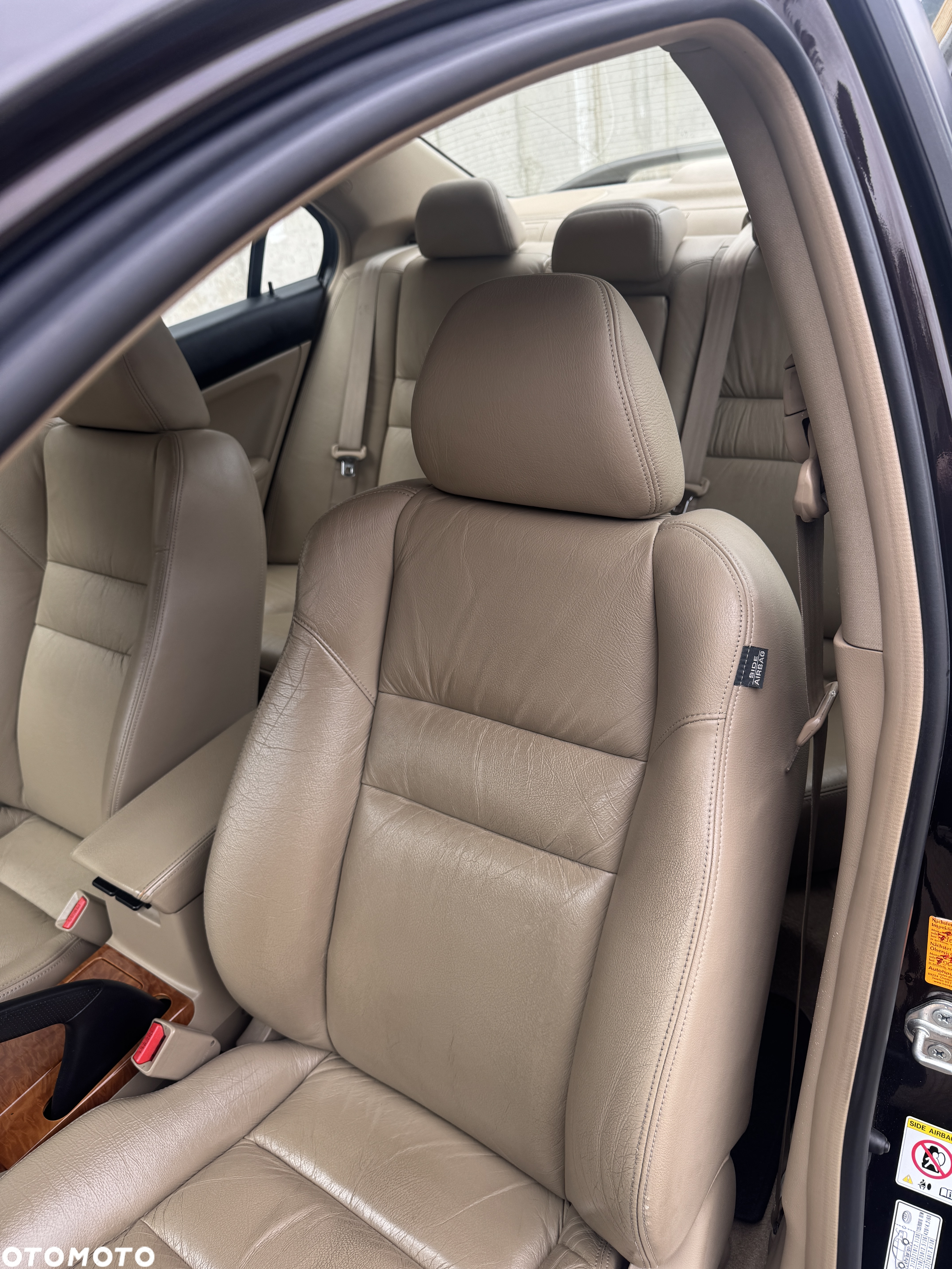 Honda Accord 2.0 Executive - 27