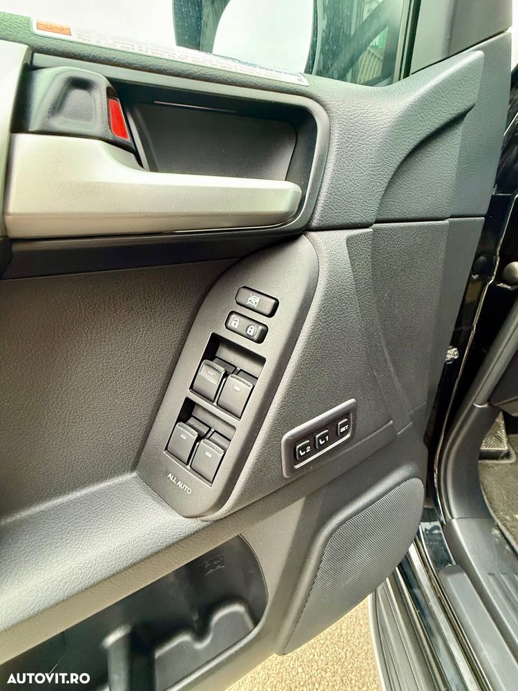 Toyota Land Cruiser 2.8l D-4D 204 CP A/T Luxury Black Matte Edition - 22