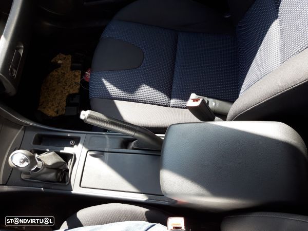 Apoio De Braço Mazda 3 (Bk) - 4