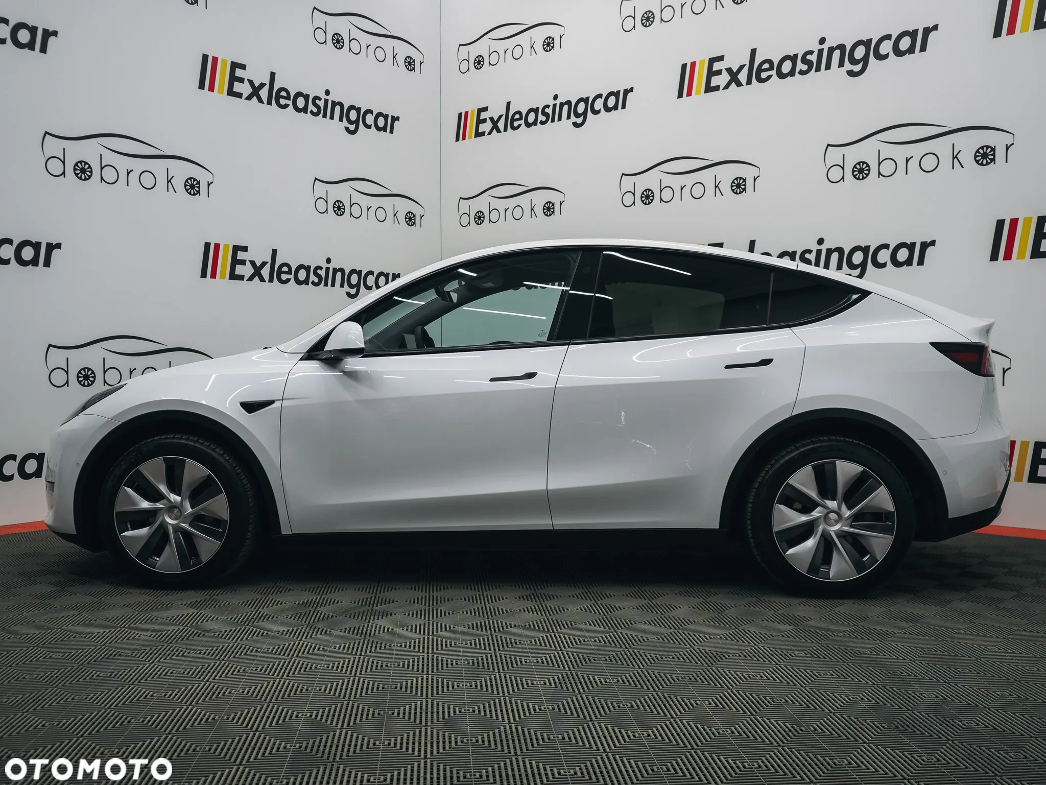 Tesla Y Model Long Range Dual Motor AWD - 7