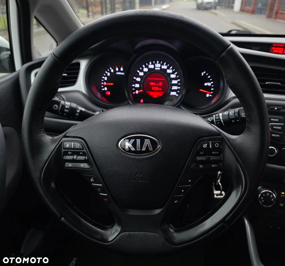 Kia ProCeed 1.4 CRDI M - 23