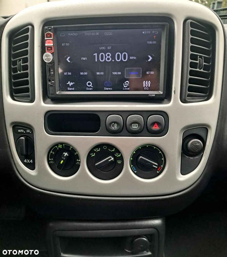 Ford Maverick 3.0 V6 Limited - 12