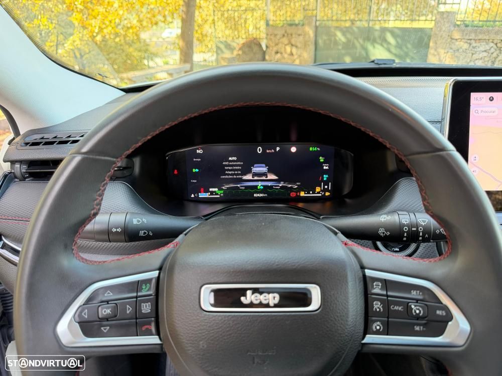 Jeep Compass 1.3 T-GDI 4xe PLUG-IN HYBRID Auto First Edition Urban - 29