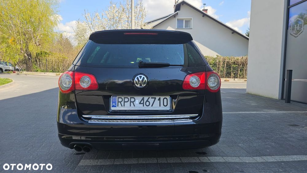 Volkswagen Passat 2.0 TDI Comfortline R-Style - 7