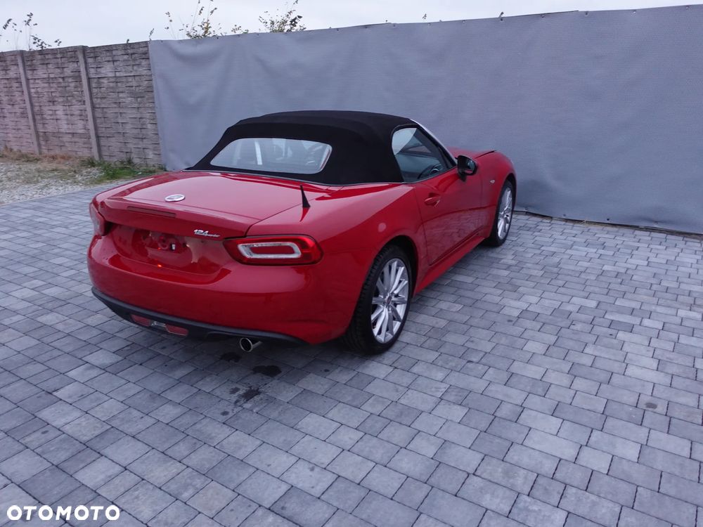 Fiat 124 Spider
