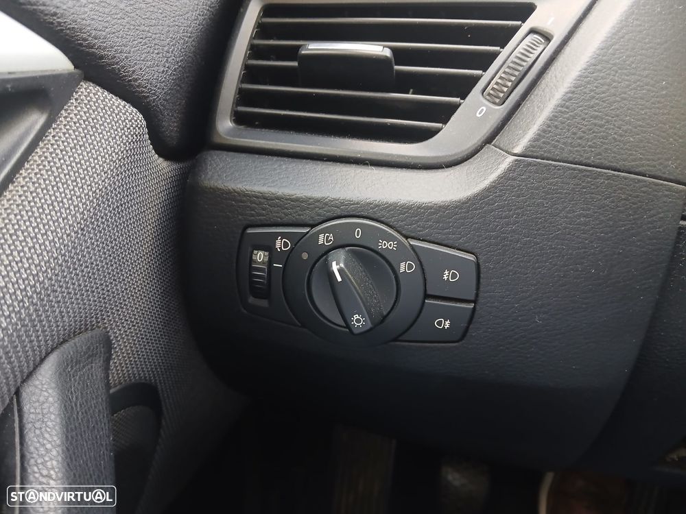 BMW X1 20 d sDrive - 19