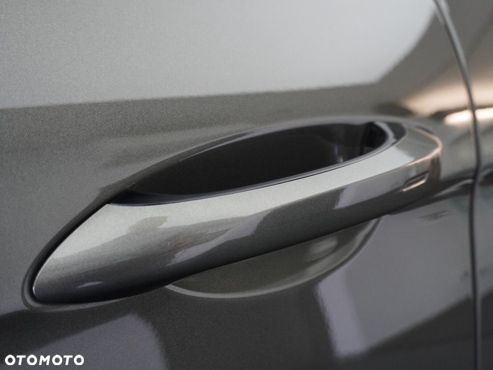 Porsche Panamera 4 E-Hybrid PHEV - 14