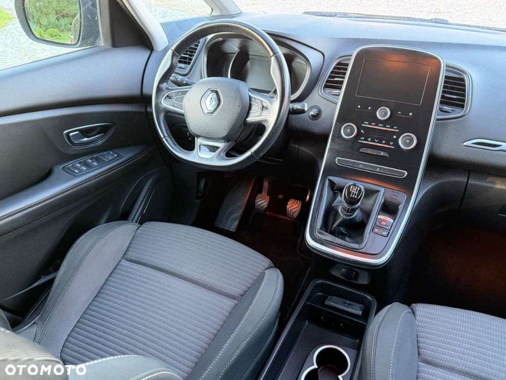 Renault Scenic - 10