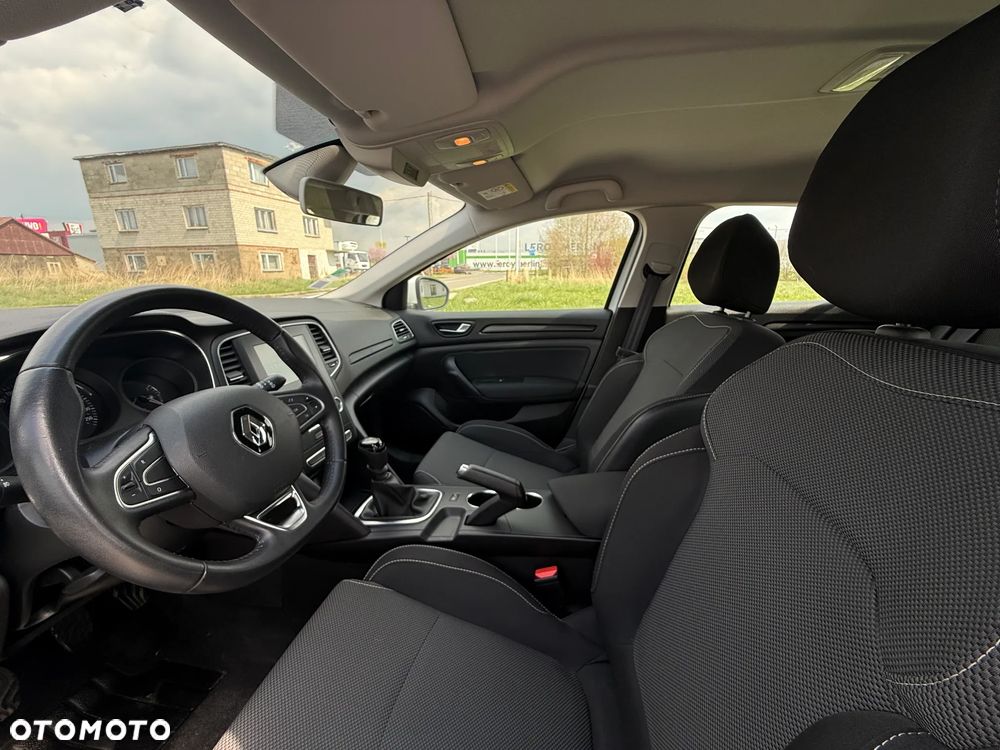 Renault Megane 1.5 Blue dCi Intens - 12