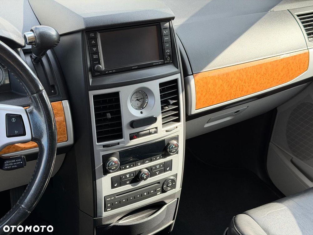 Chrysler Grand Voyager 2.8 CRD Limited - 17