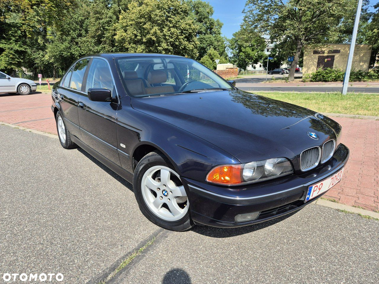 BMW Seria 5 523i - 4