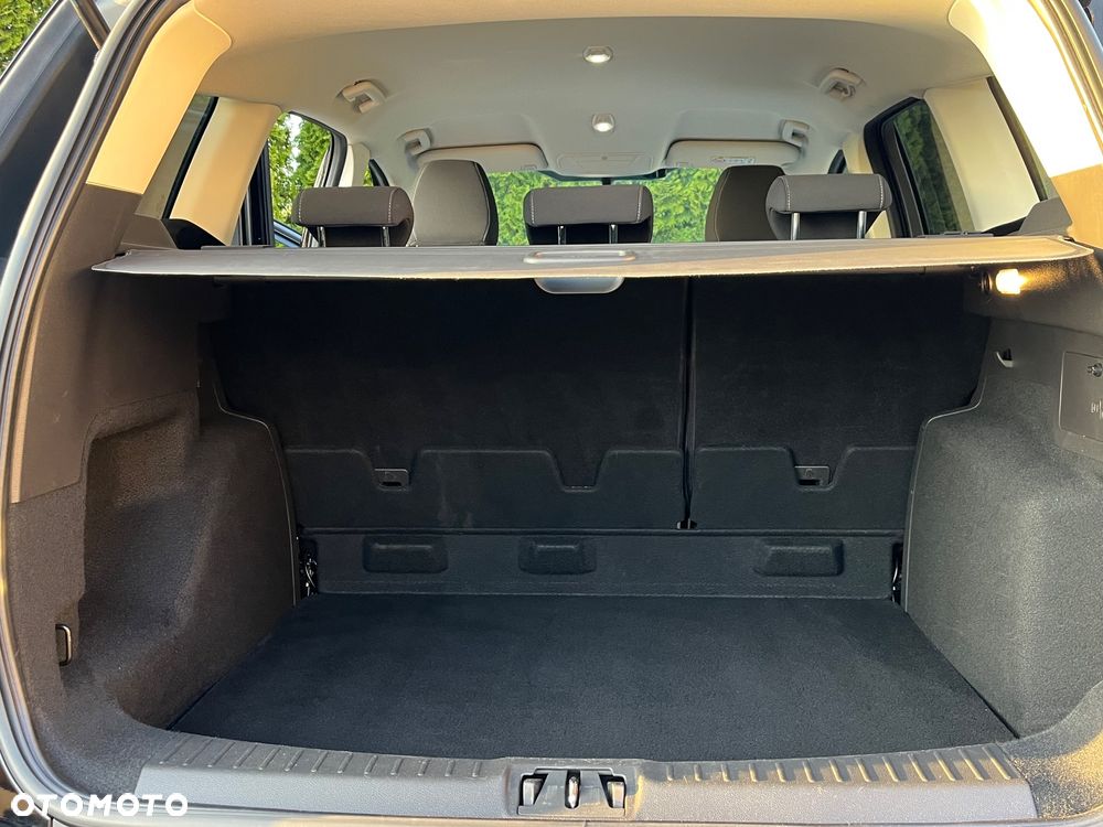 Ford Kuga - 28