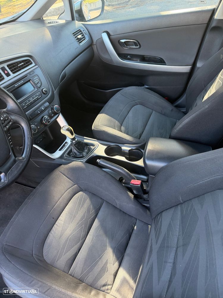 Kia Ceed SW 1.4 CRDi 90 ISG Spirit - 10