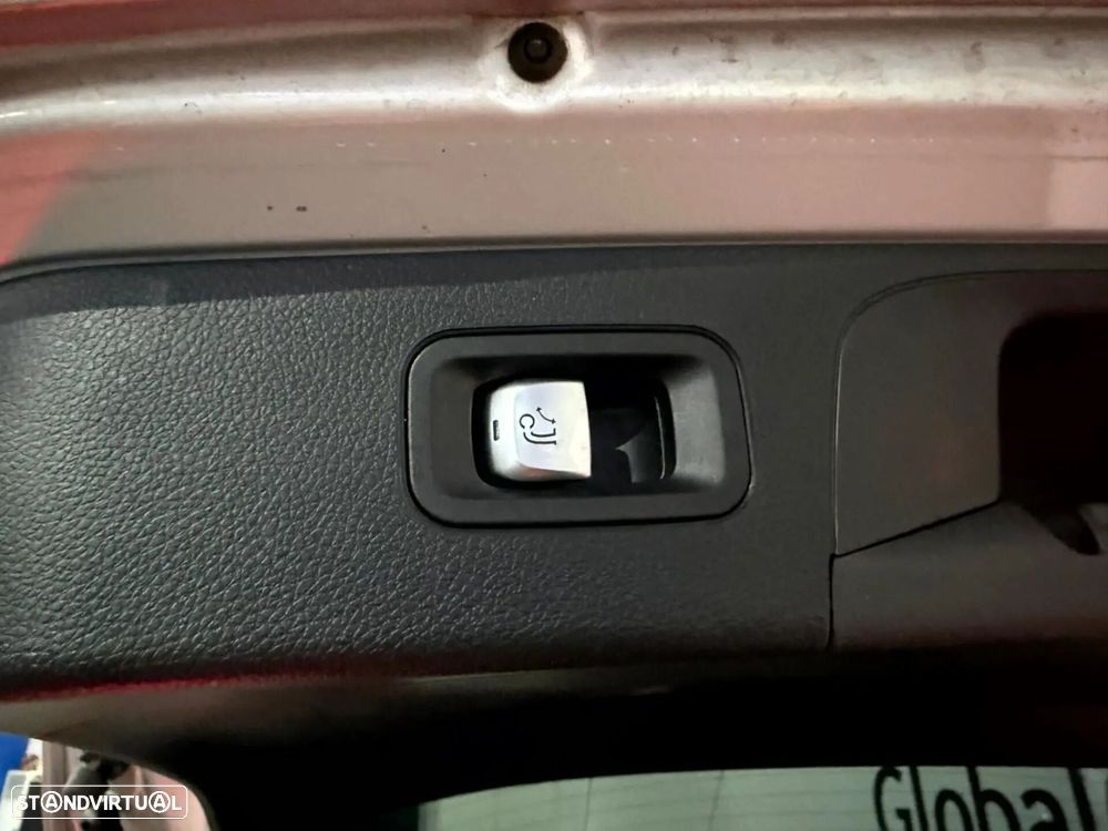 Mercedes-Benz GLC 220 d 4Matic 9G-TRONIC AMG Line - 13