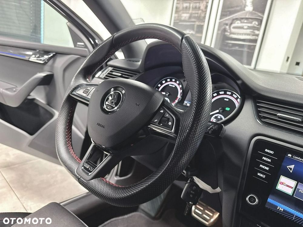 Skoda Octavia 2.0 TDI 4x4 RS Challenge DSG - 39