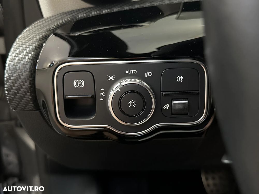 Mercedes-Benz A 200 7G-DCT - 16