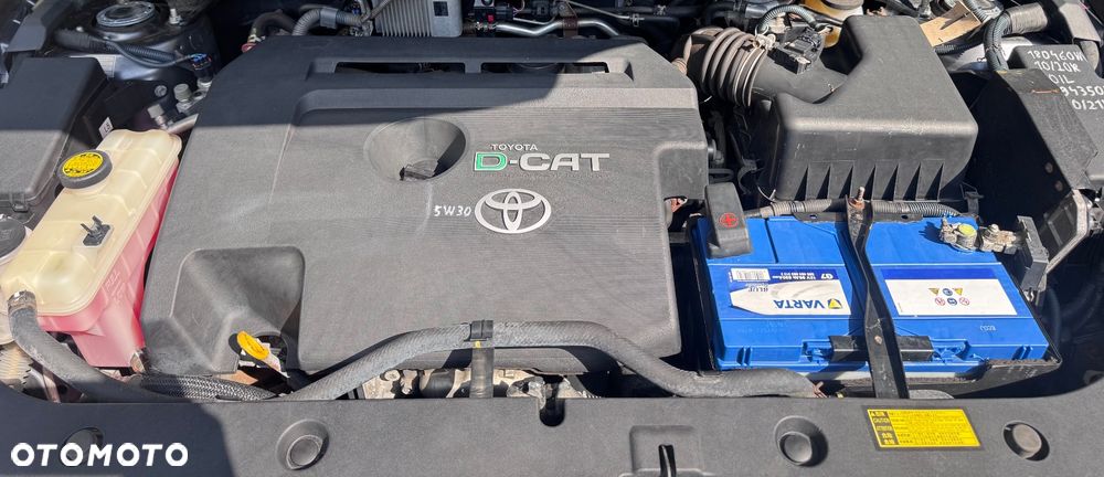 Toyota RAV4 2.2 D-CAT Premium - 23