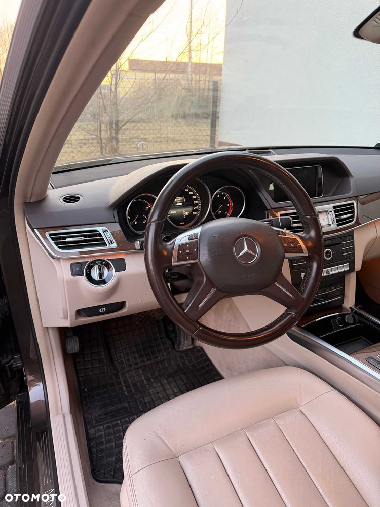 Mercedes-Benz Klasa E - 5