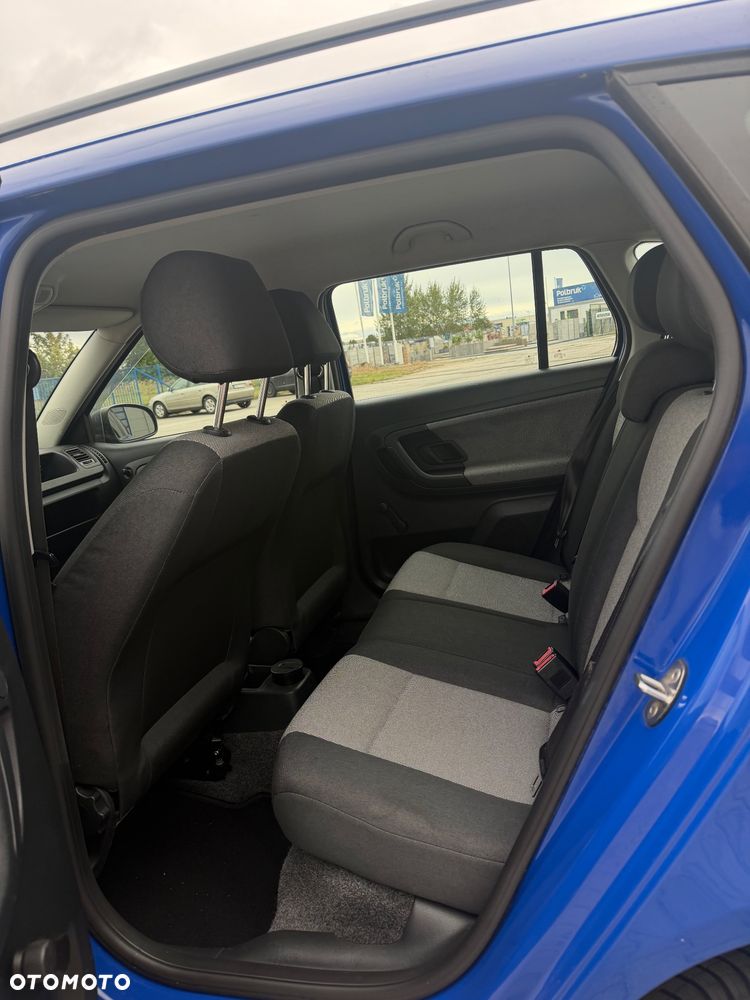 Skoda Fabia 1.2 HTP Elegance - 23