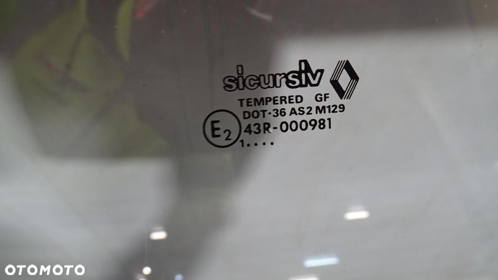 KLAPA TYŁ BAGAŻNIKA RENAULT 19 HB - 2