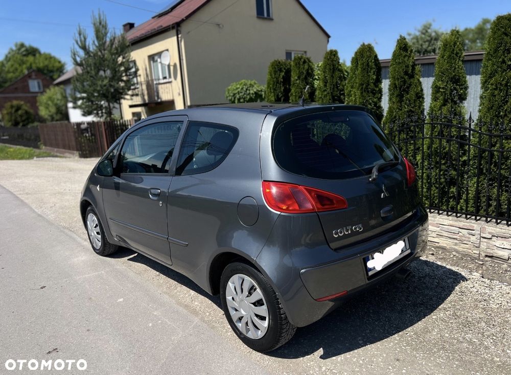 Mitsubishi Colt - 5