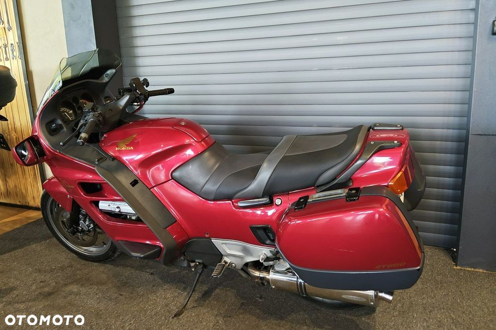 Honda ST - 8