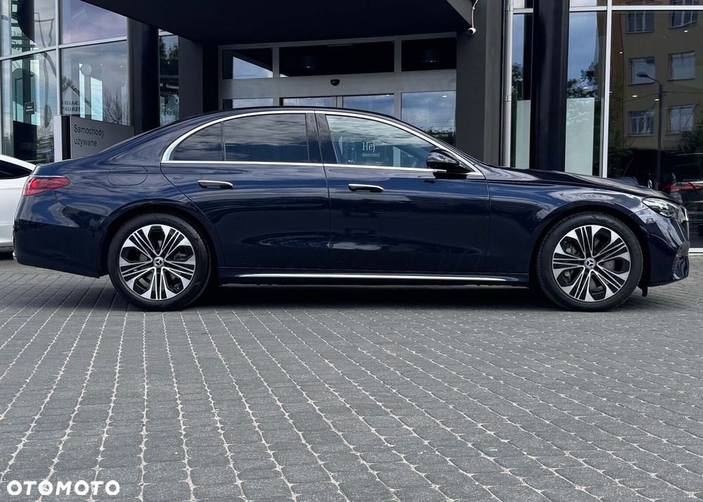 Mercedes-Benz Klasa E 220 d mHEV 4-Matic Exclusive 9G-Tronic - 12