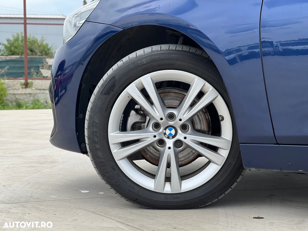 BMW Seria 2 216i - 5