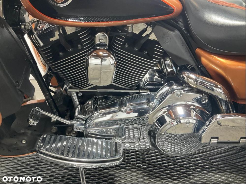 Harley-Davidson Touring Electra Glide - 16