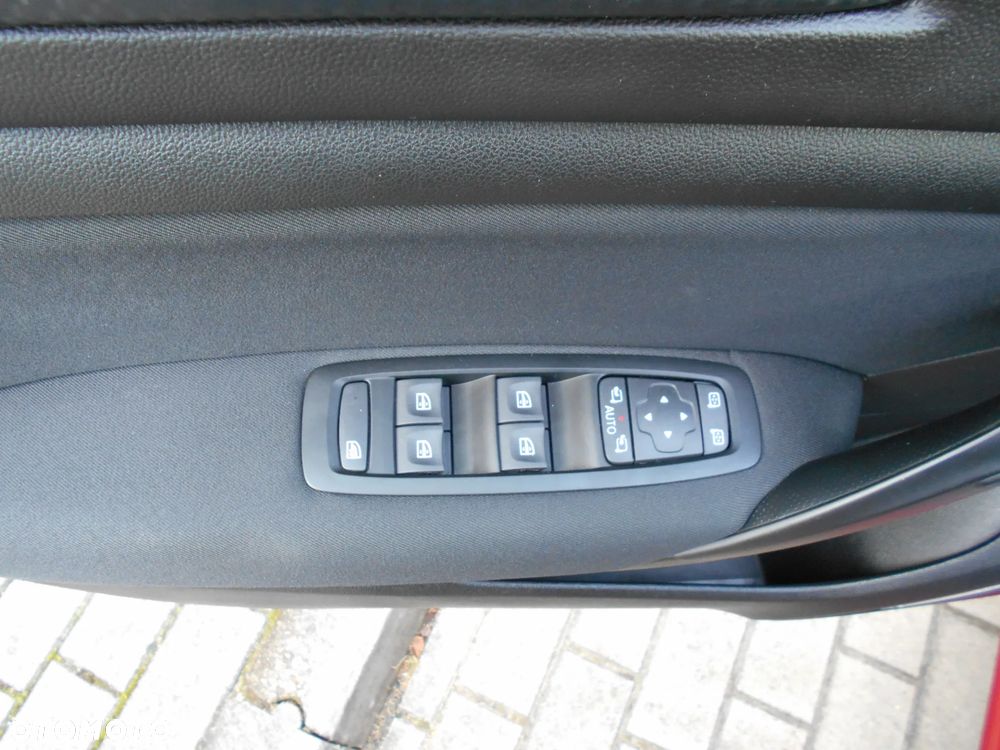 Renault Megane 1.3 TCe FAP Limited EDC - 17