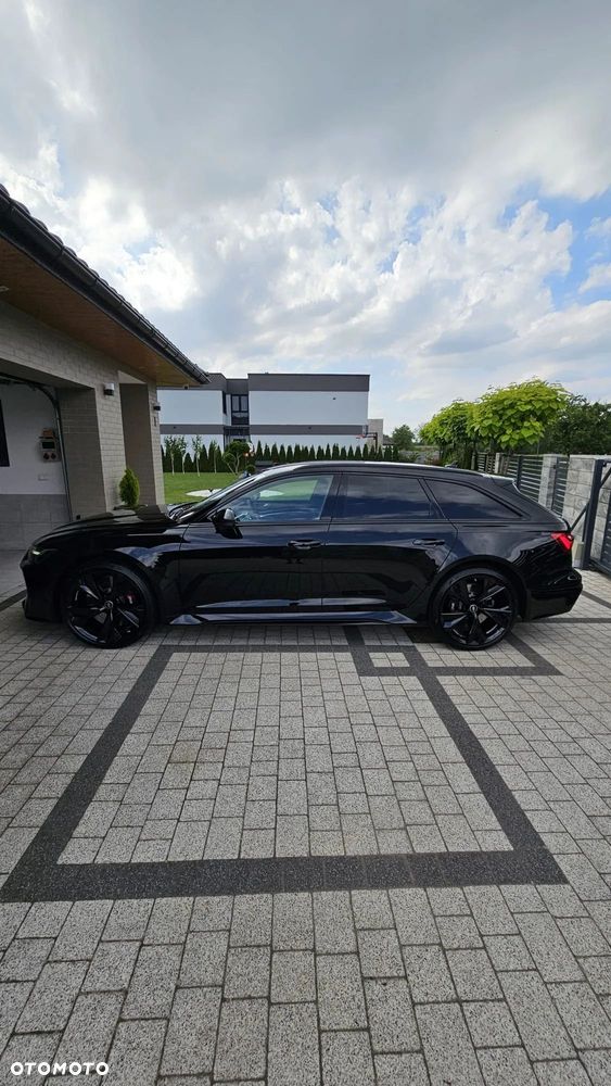 Audi RS6 Avant - 12