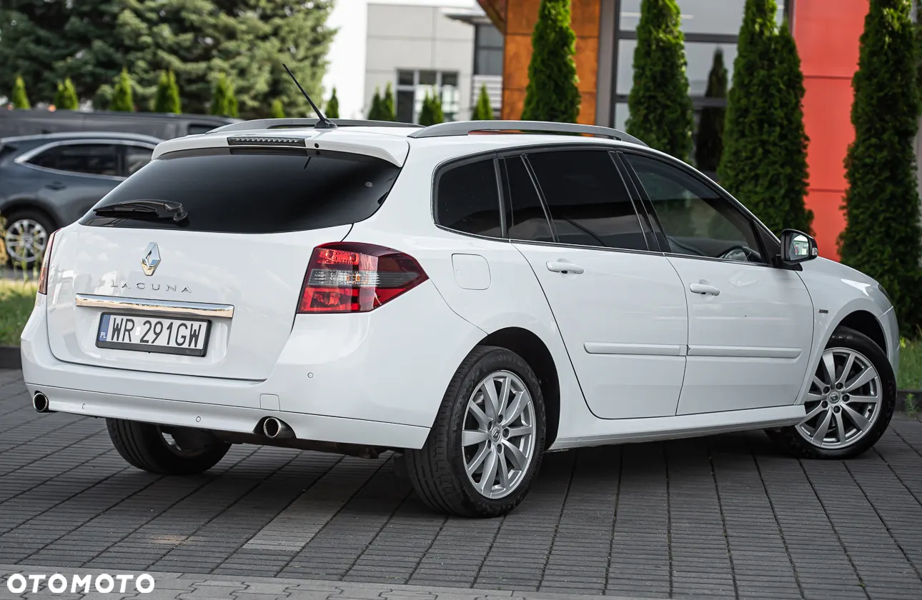 Renault Laguna dCi 150 FAP Start-Stop Bose Edition - 9