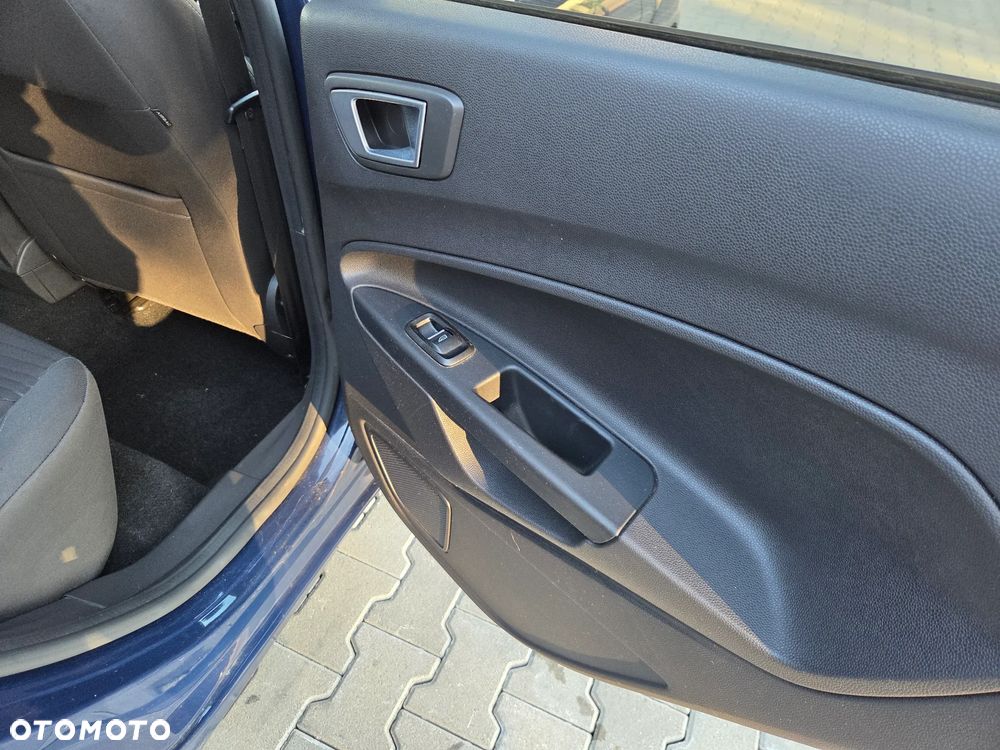 Ford Fiesta 1.4 Titanium - 12
