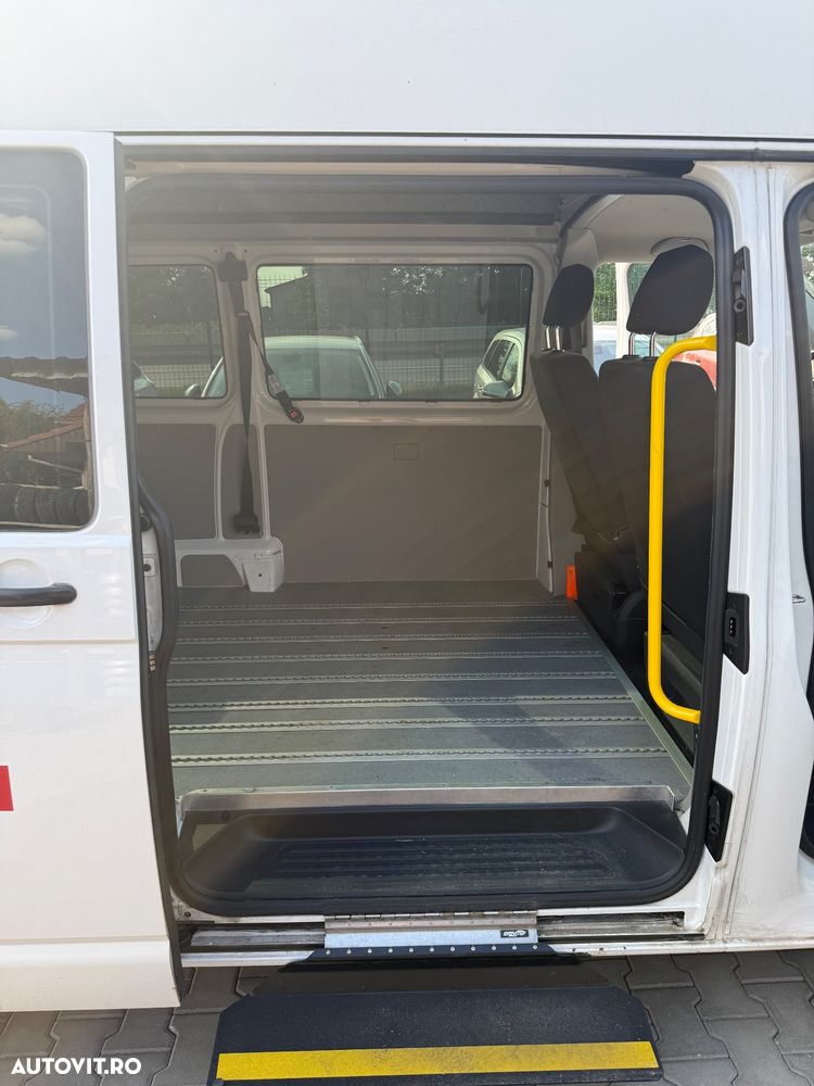 Volkswagen Multivan - 25